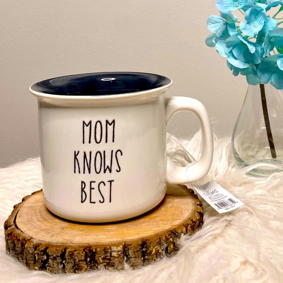 Other - MOM KNOWS BEST, Mother’Day Mug, NWT